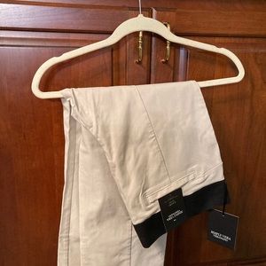 Vera Wang Women Twill Capri size L Tan & Black $44.00 New with tags NEVER WORN